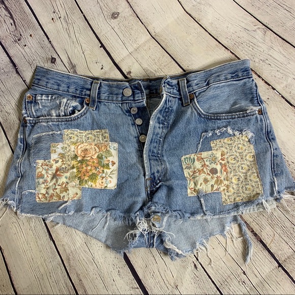 Urban Renewal Pants - Urban Renewal Vintage Hi Rise Levi’s Patchwork